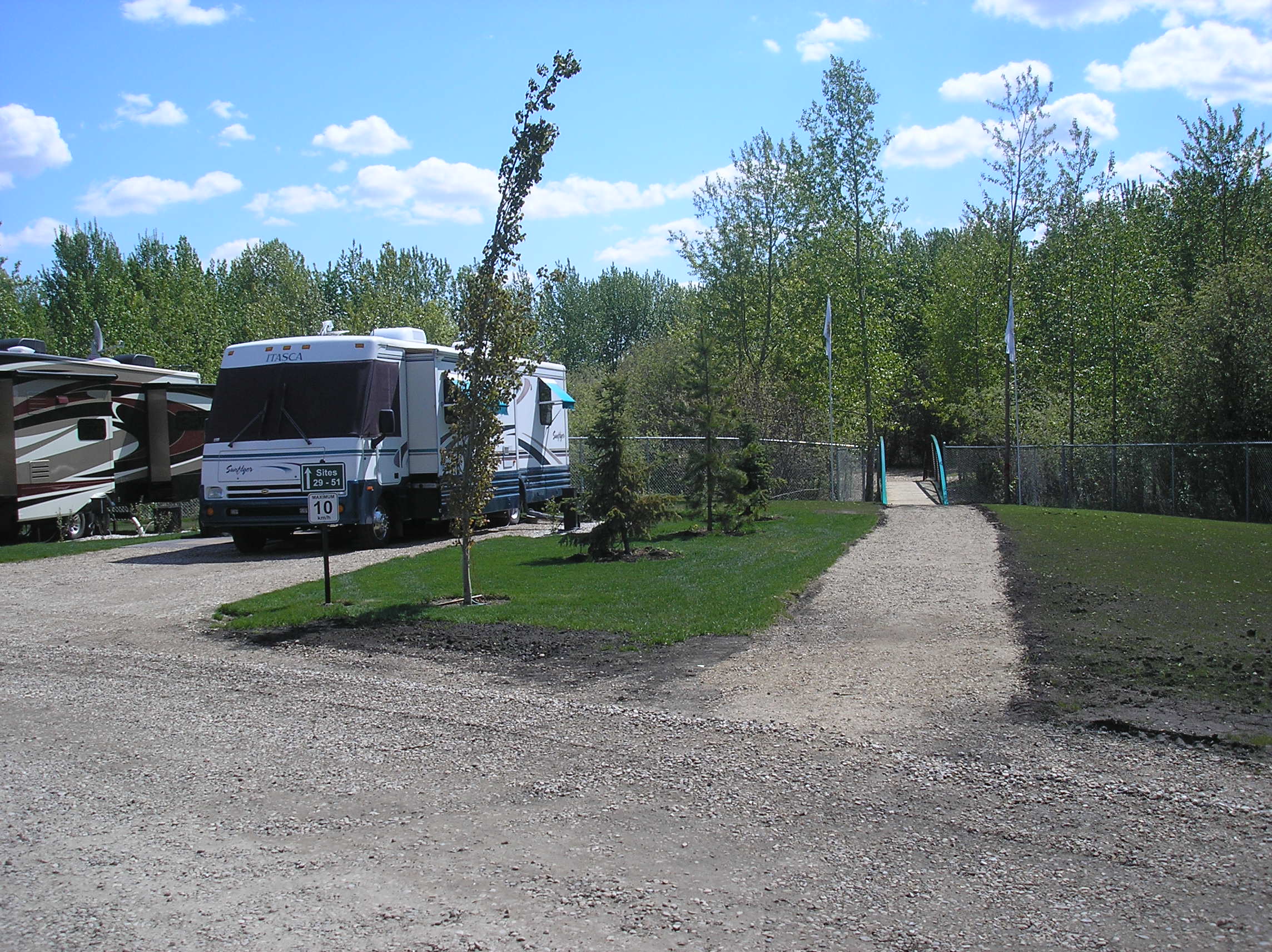 Camp'n Class RV Campground near Edmonton Alberta